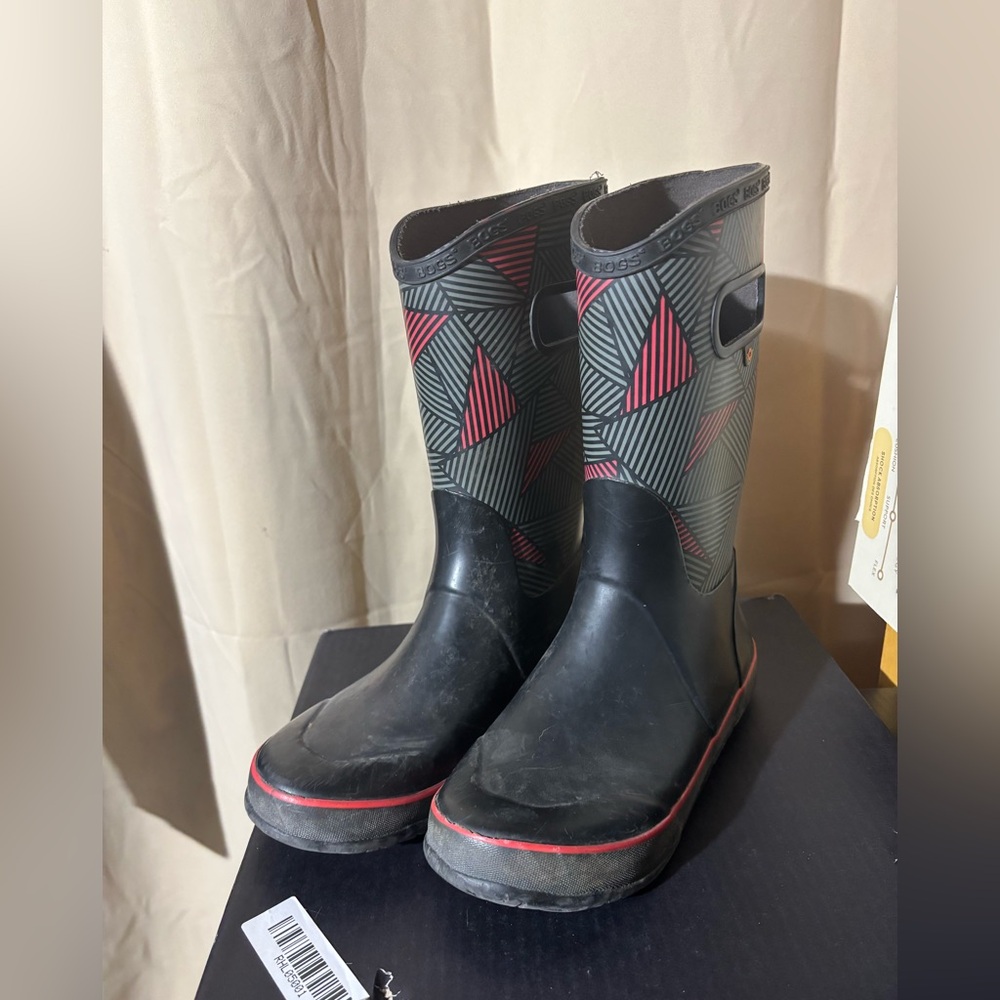 EUC Bogs Geometric Patterned Boots